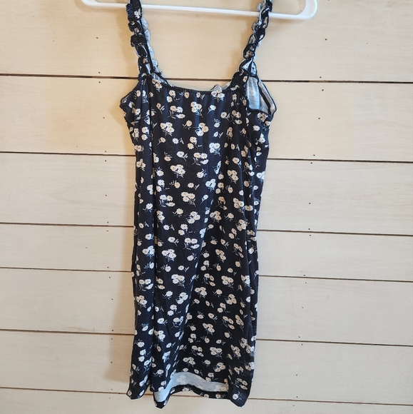 Frilled strap tie daisy floral dress - Picture 3 of 3